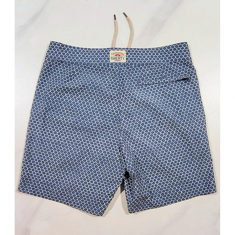 Faherty Brand Board Shorts Mens Size 30 Blue Batik Beach Fish Scale Print